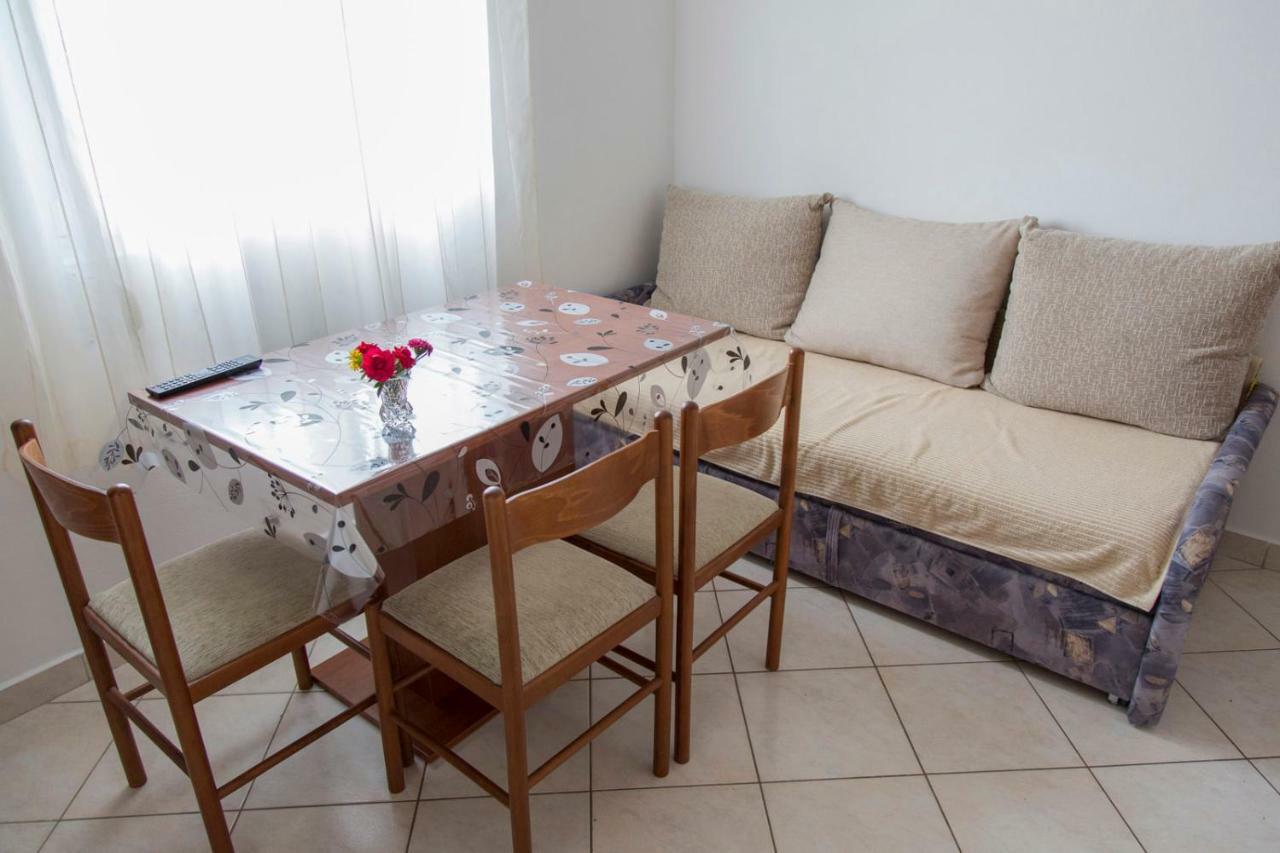 Apartments Beba Vir Exterior photo